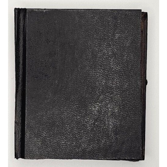 1/6th Plate Daguerreotype Of An Older Woman In Half A Union Case With Cover - Picture 6 of 11